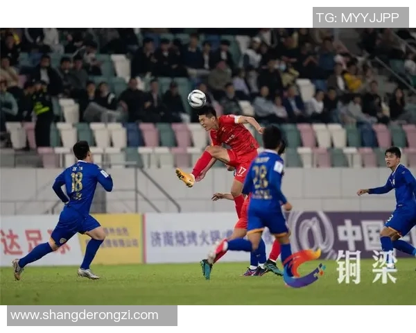 重庆足球队战术创新引领潮流成为新晋足球战术排名黑马