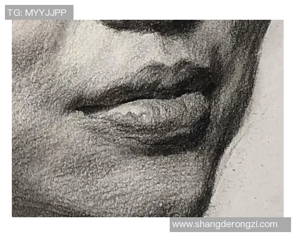 足球明星素描图文全解析展现传奇球员的艺术魅力与风采