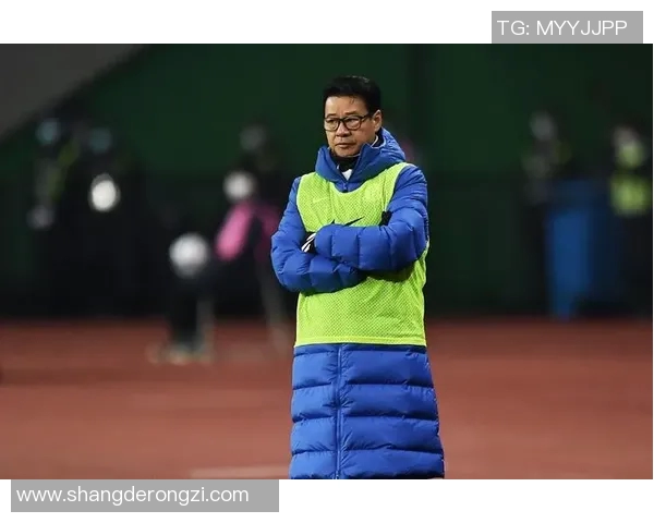 足球盛宴:深入解析上海足球队的战术理念与团队精神